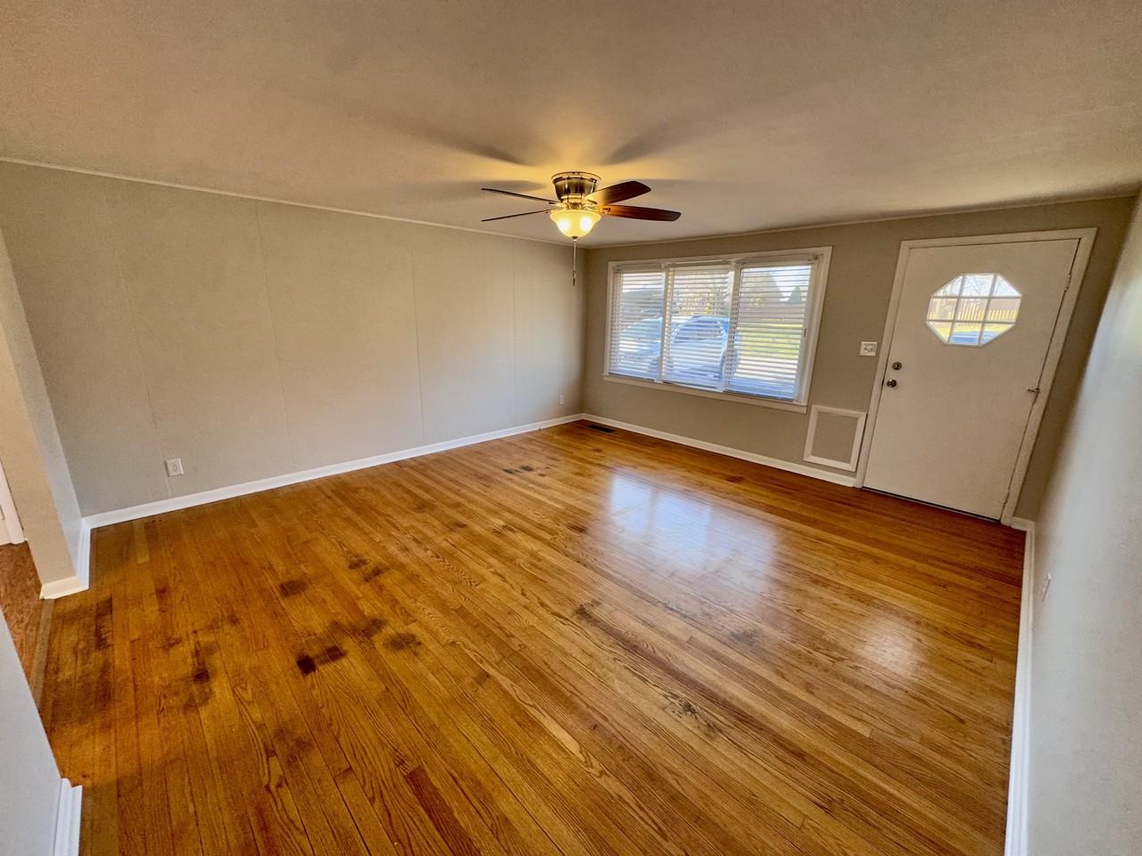 207 Beecher St #1 - Photo 3 of 14
