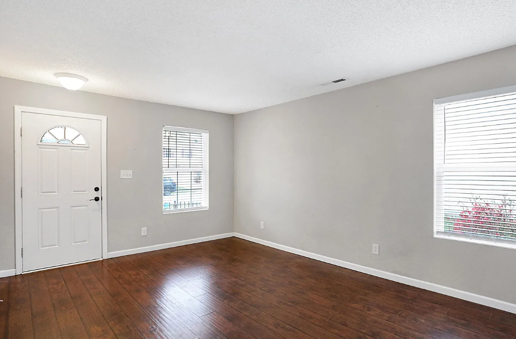 3250 Parkview Drive #1 - Photo 3 of 23