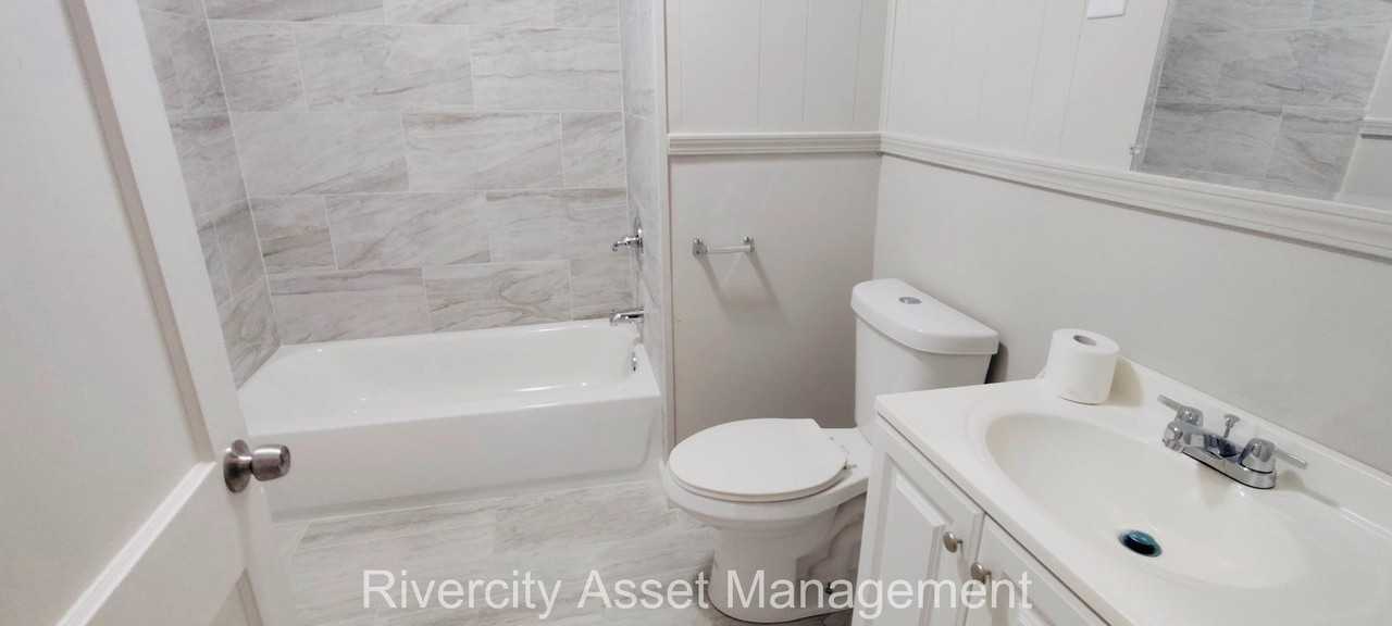 1757 Euclid Avenue #1 - Photo 7 of 10