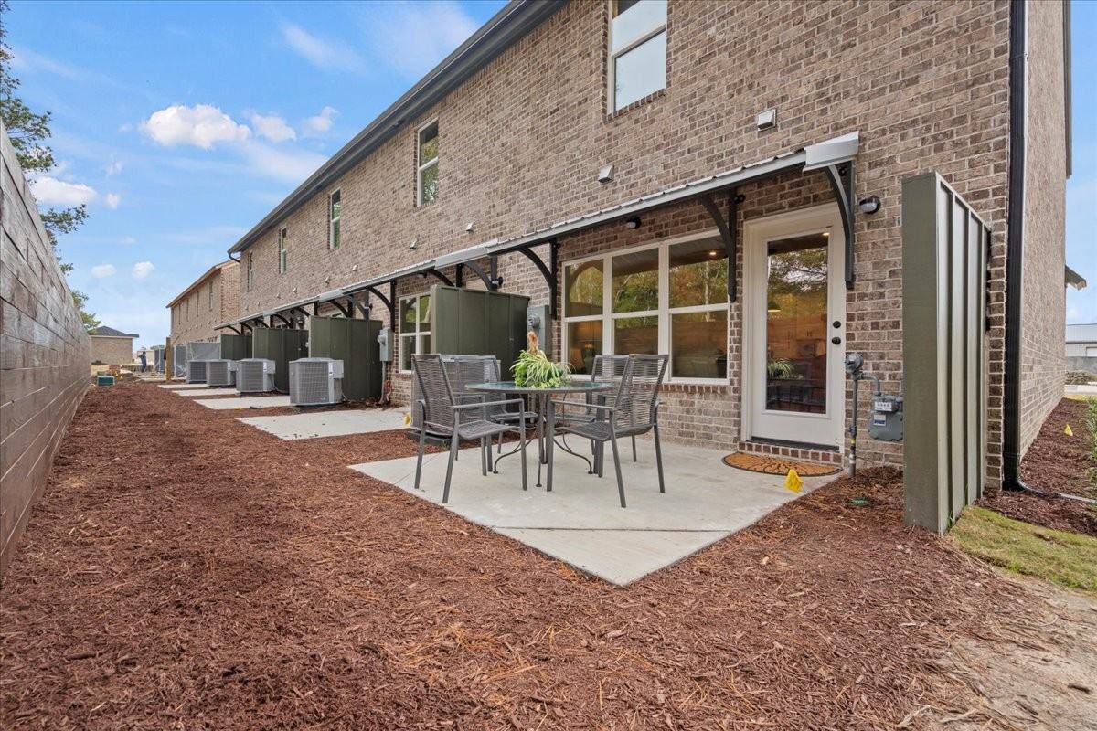 1302 Twelve Oaks Ln #1 - Photo 2 of 37