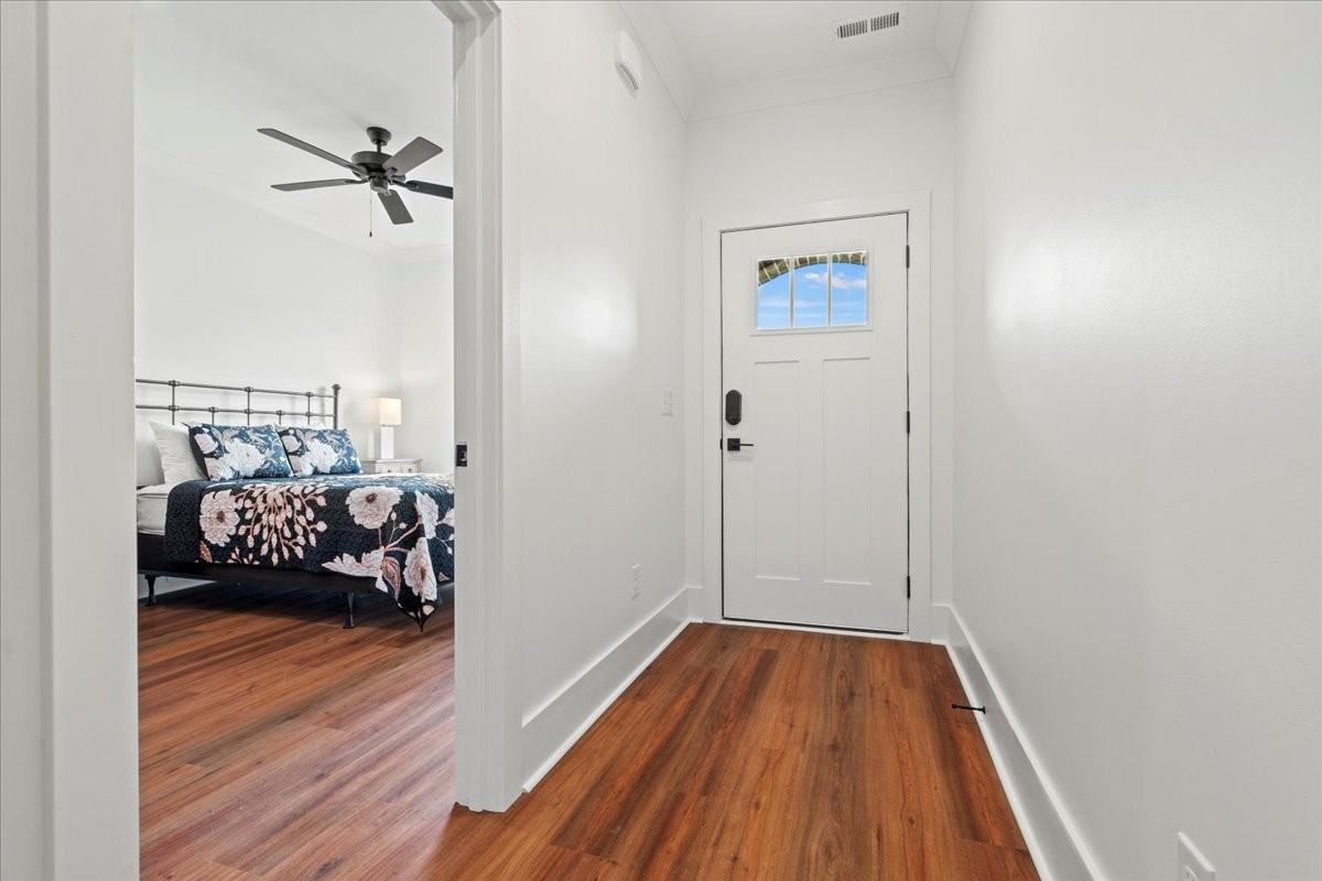 1302 Twelve Oaks Ln #1 - Photo 5 of 37