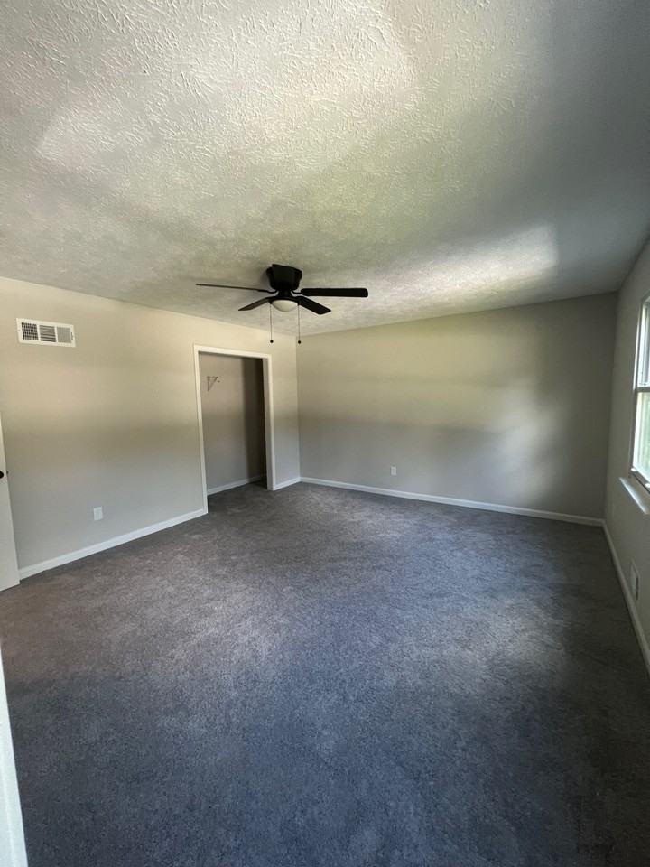 958 King Road #1 - Photo 4 of 6