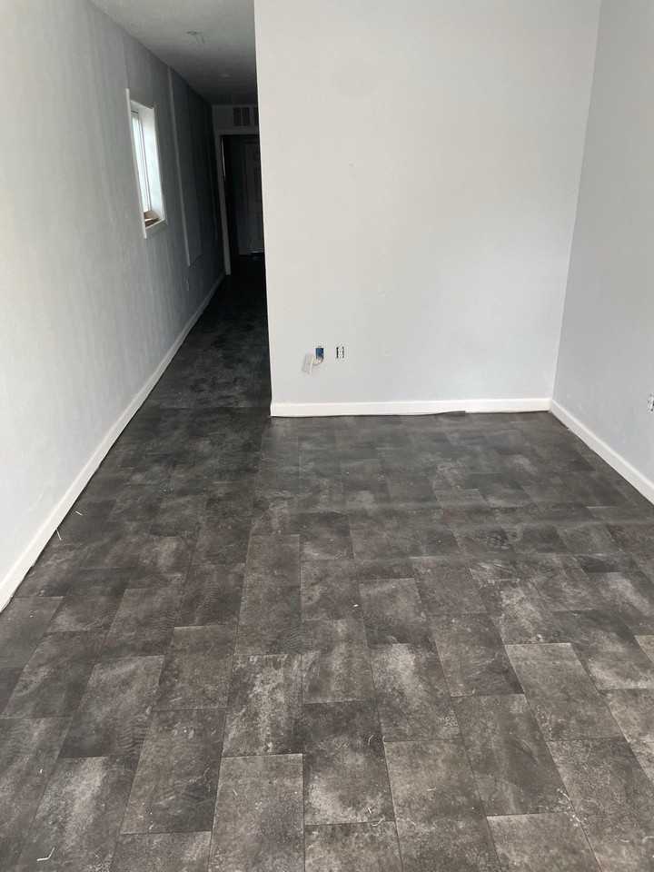 1713 W Oak St #1 - Photo 2 of 9