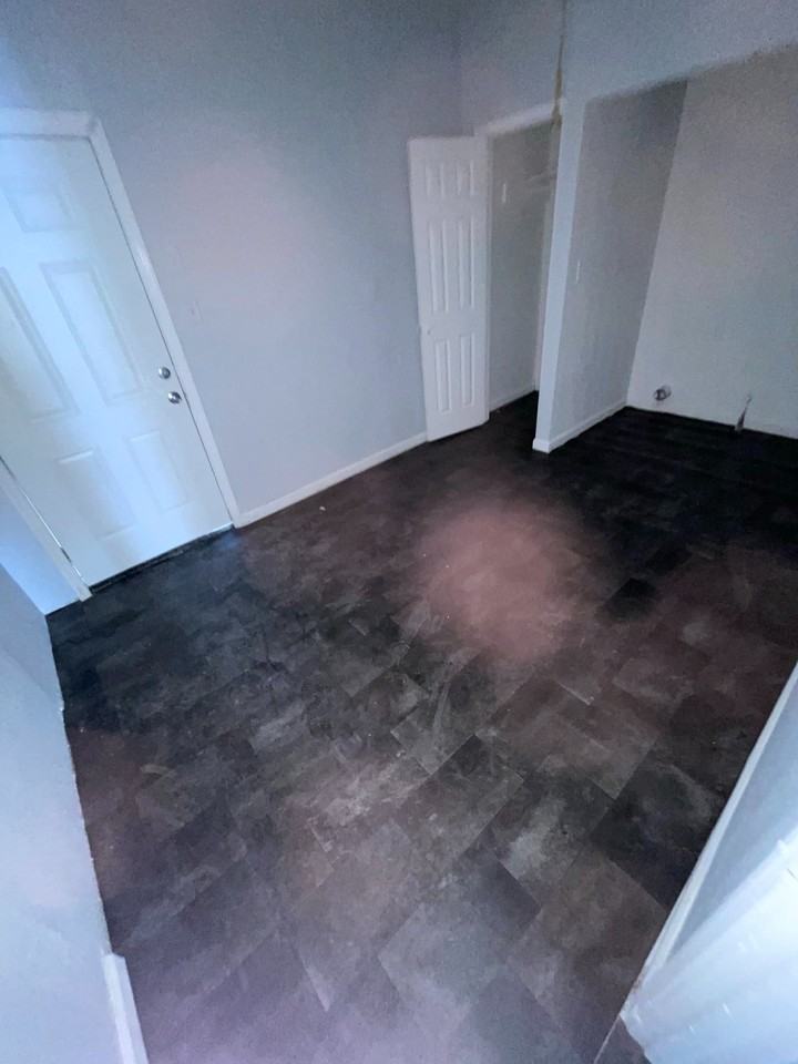 1713 W Oak St #1 - Photo 7 of 9