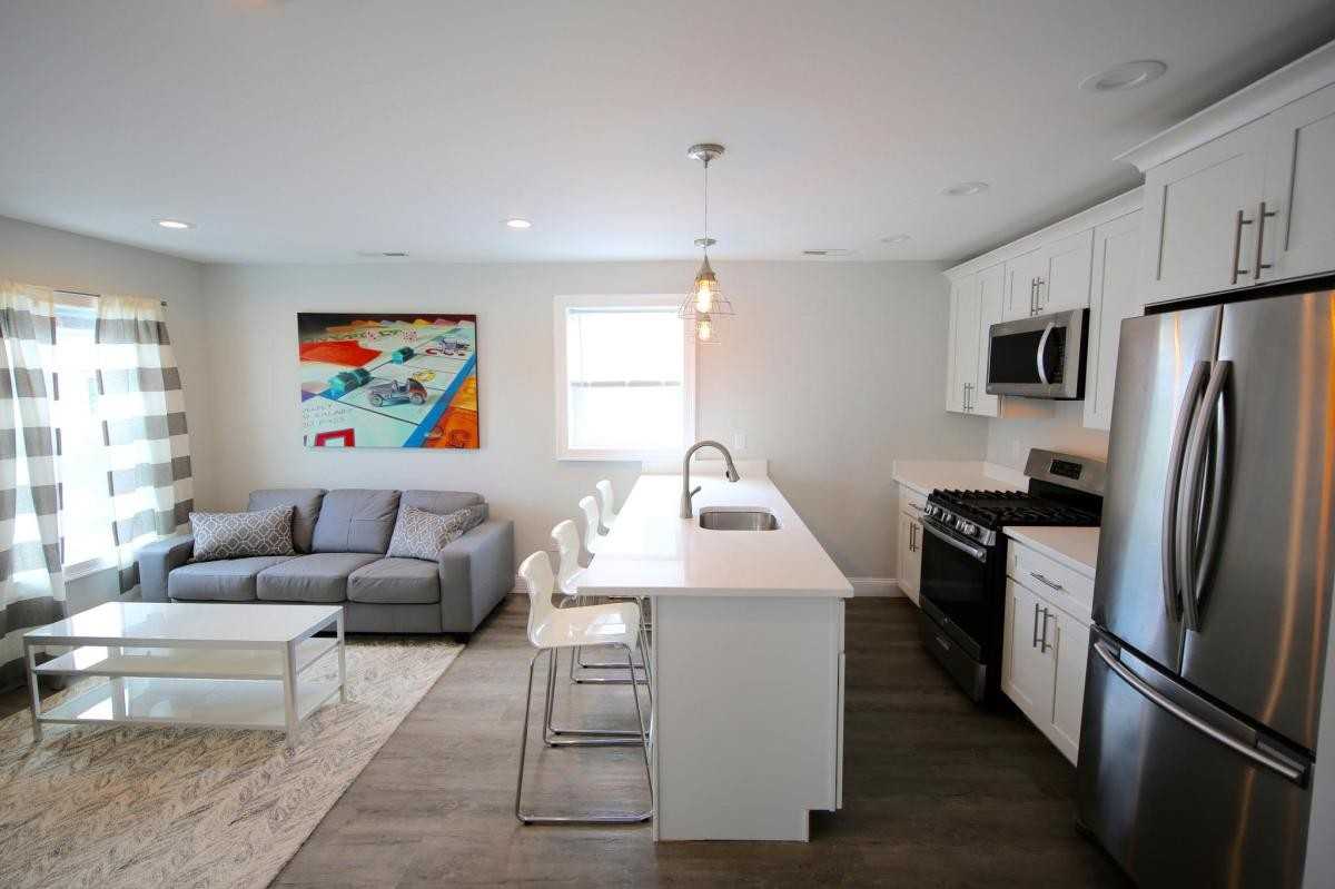 12 12 Trenton Street - 22 Bed C - Photo 3 of 10