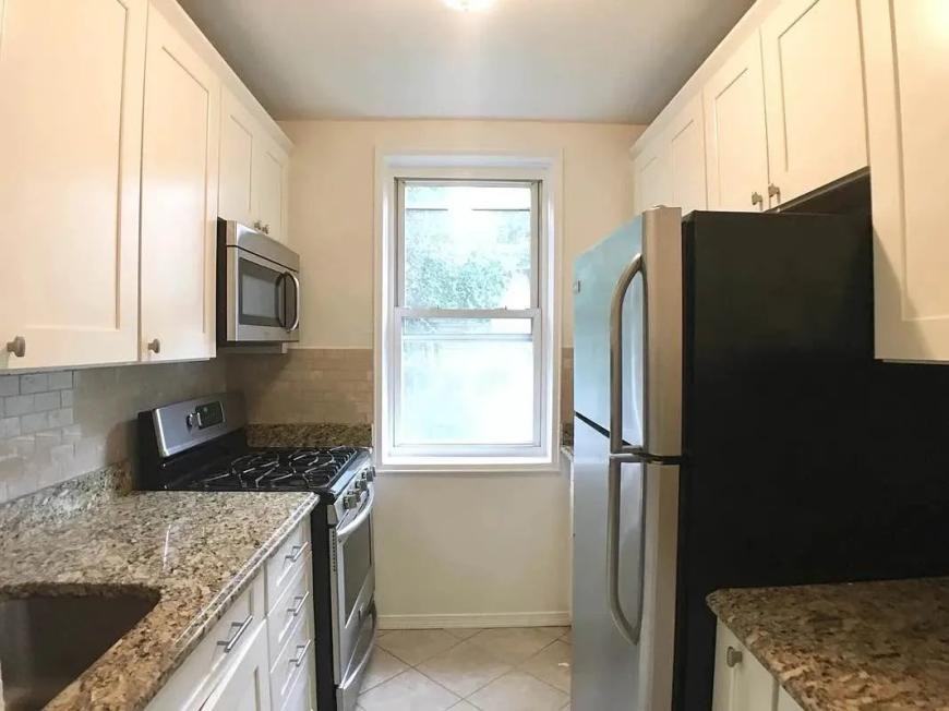 6601 Broadway - Photo 2 of 8