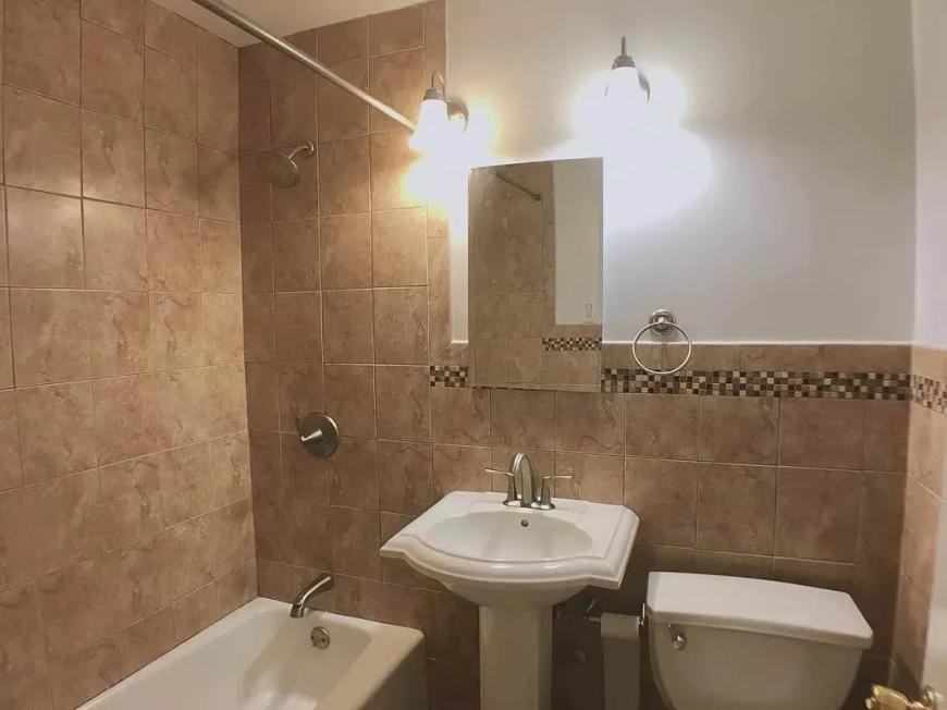 6601 Broadway - Photo 6 of 8