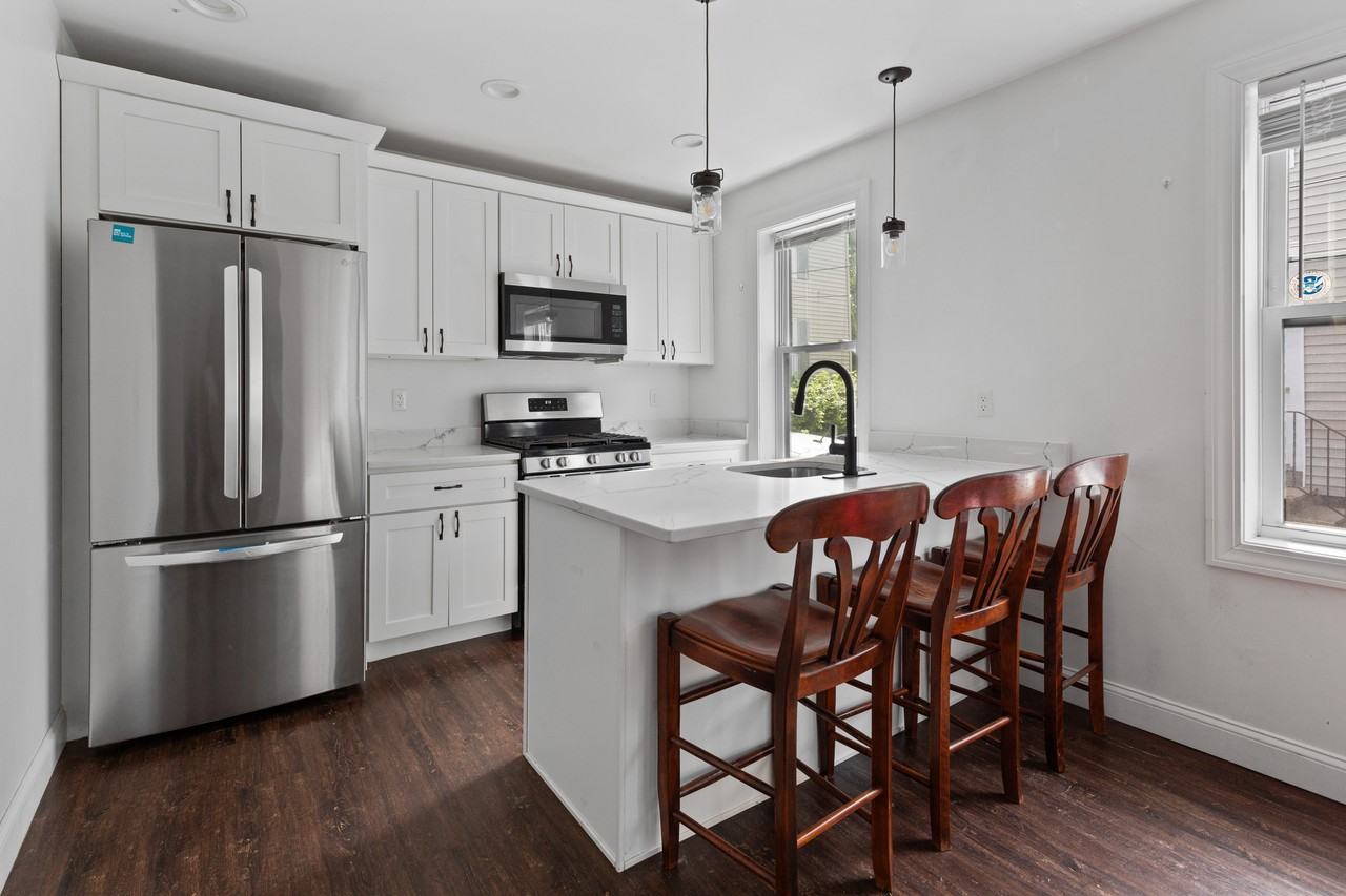 15 East Transit Street #1 - Photo 5 of 21