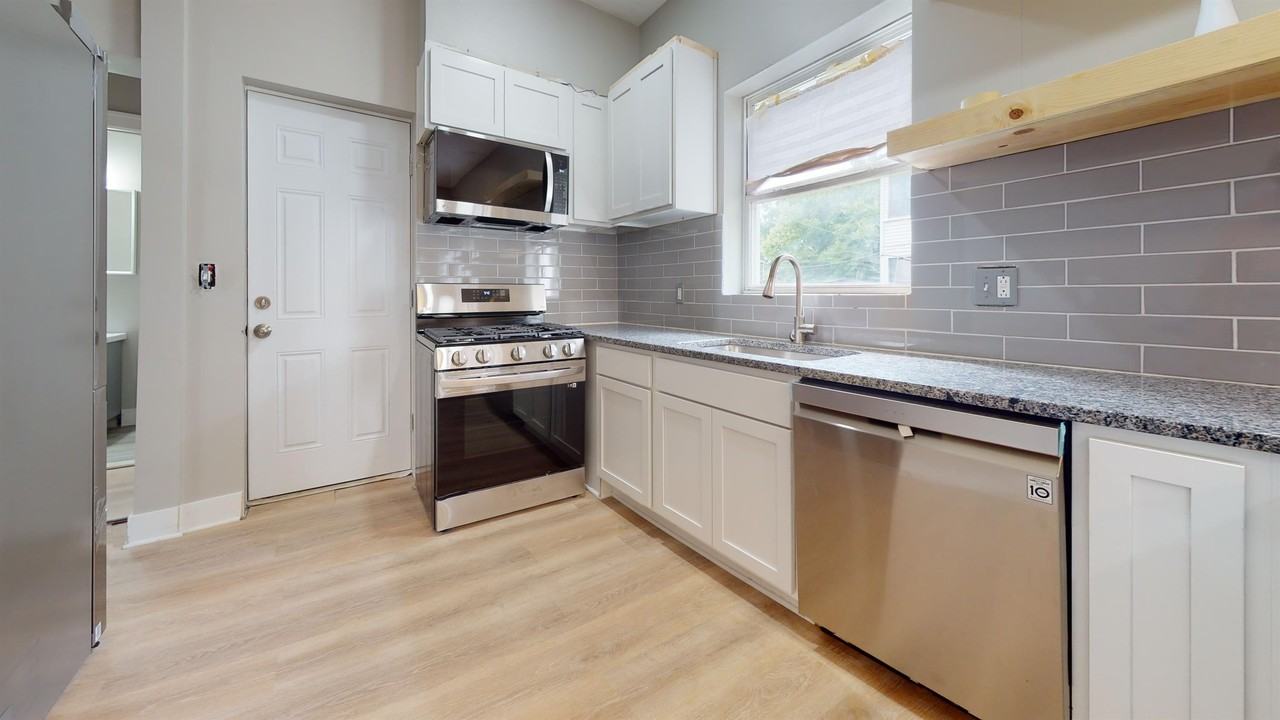 7640 Woodrow Wilson St #1 - Photo 2 of 10