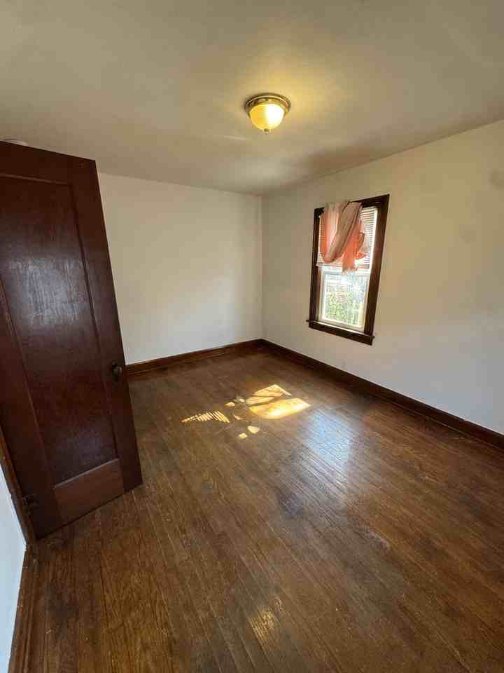 815 East 19th Street #1 - Photo 2 of 13