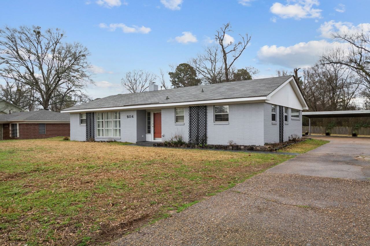 3114 Timberlane Drive #3-114 - Photo 3 of 10