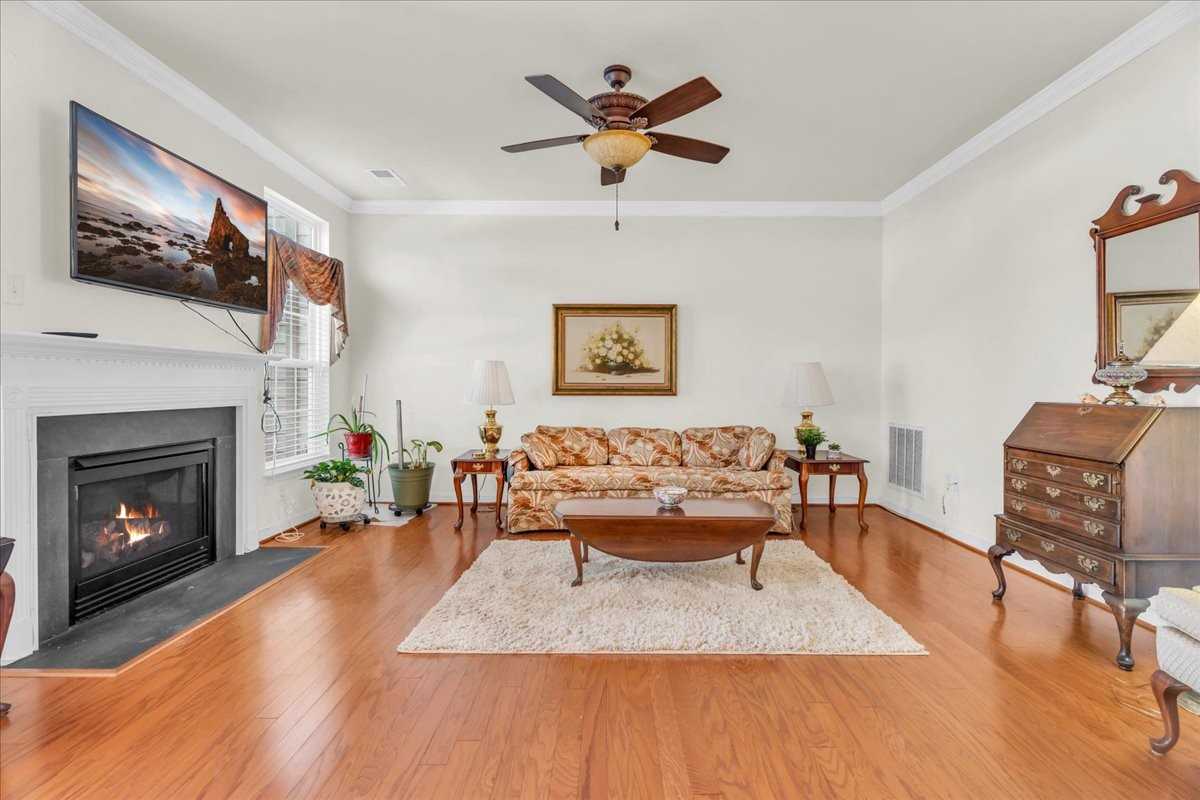 3903 Dominion Townes Cir #1 - Photo 5 of 10