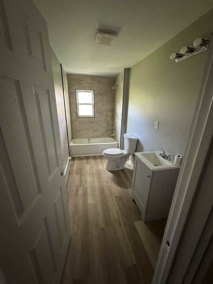 610 W Onondaga St #3 - Photo 2 of 4