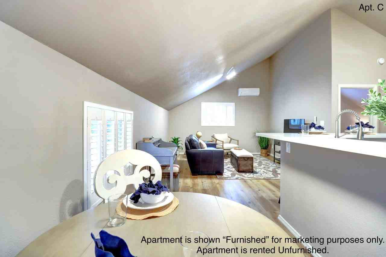 109 N Pleasant St #C - Photo 5 of 13