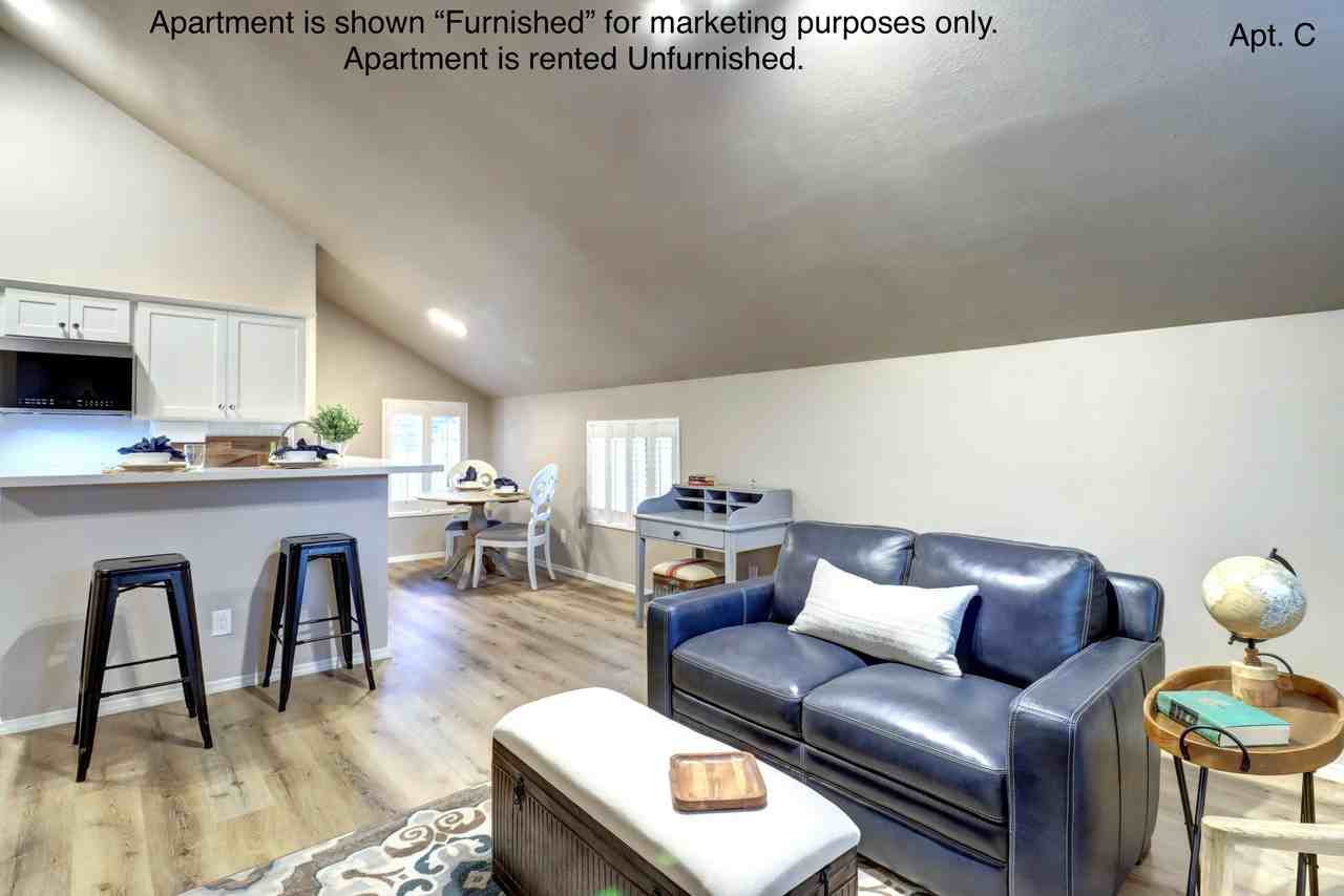 109 N Pleasant St #C - Photo 7 of 13