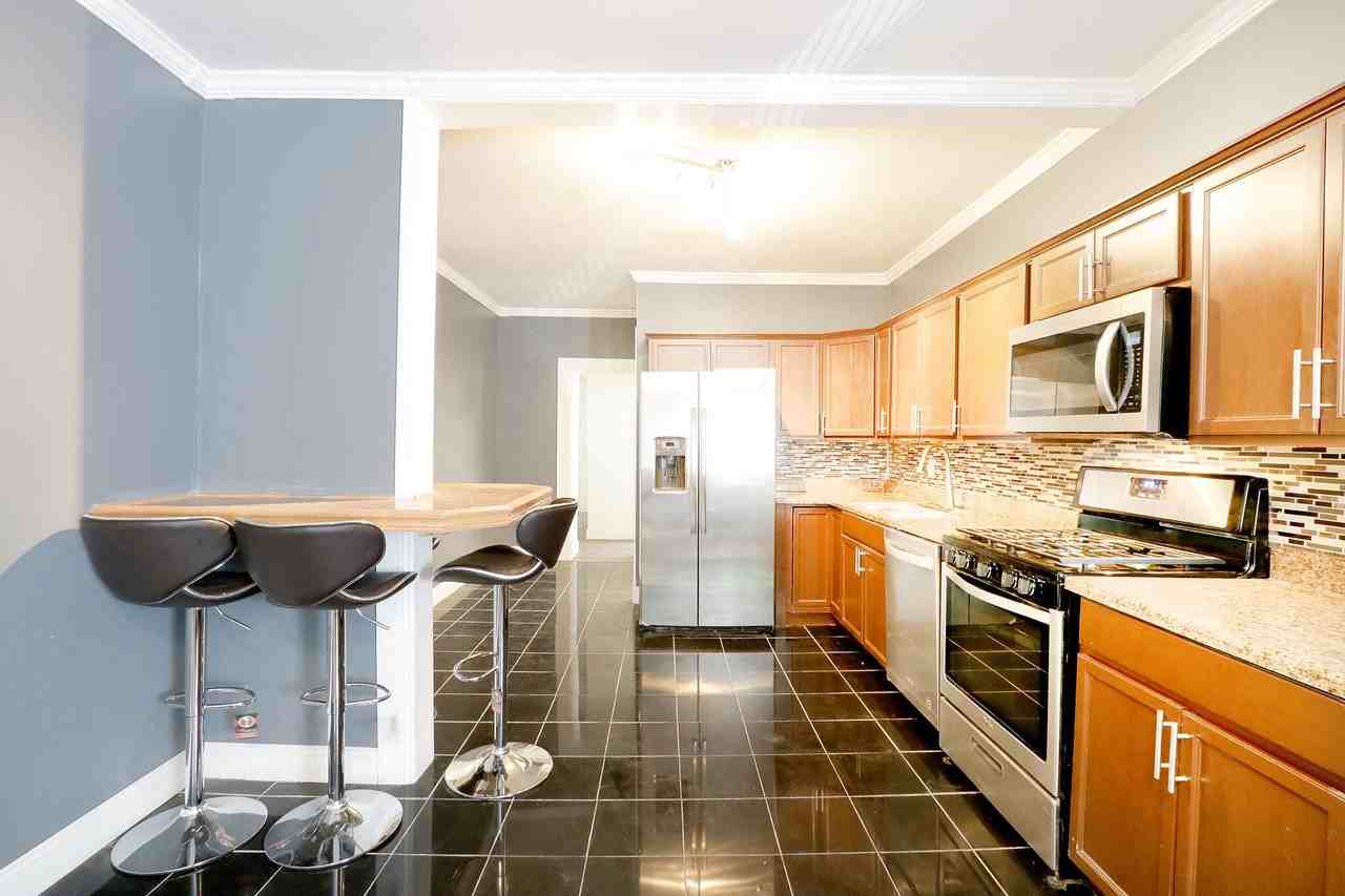 445 Columbus Avenue #2 - Photo 4 of 11