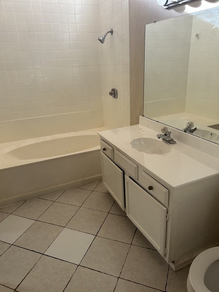 5801 Marvin Loving Dr #306 - Photo 5 of 6