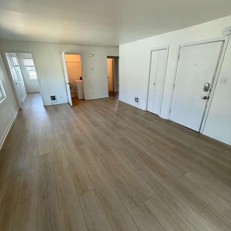 1205 2nd Street #1205 - Photo 2 of 10