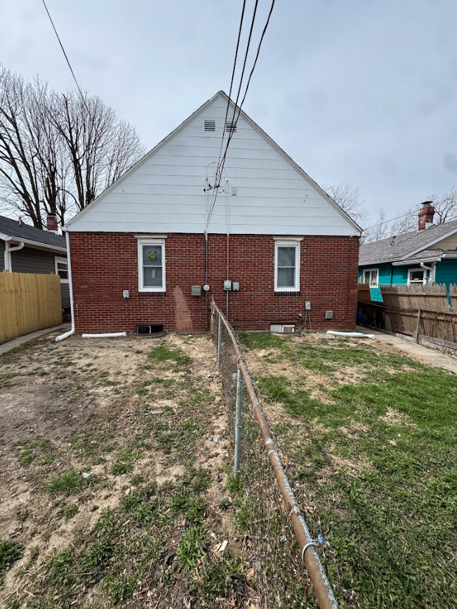 1509 N Chester Ave #1 - Photo 2 of 16