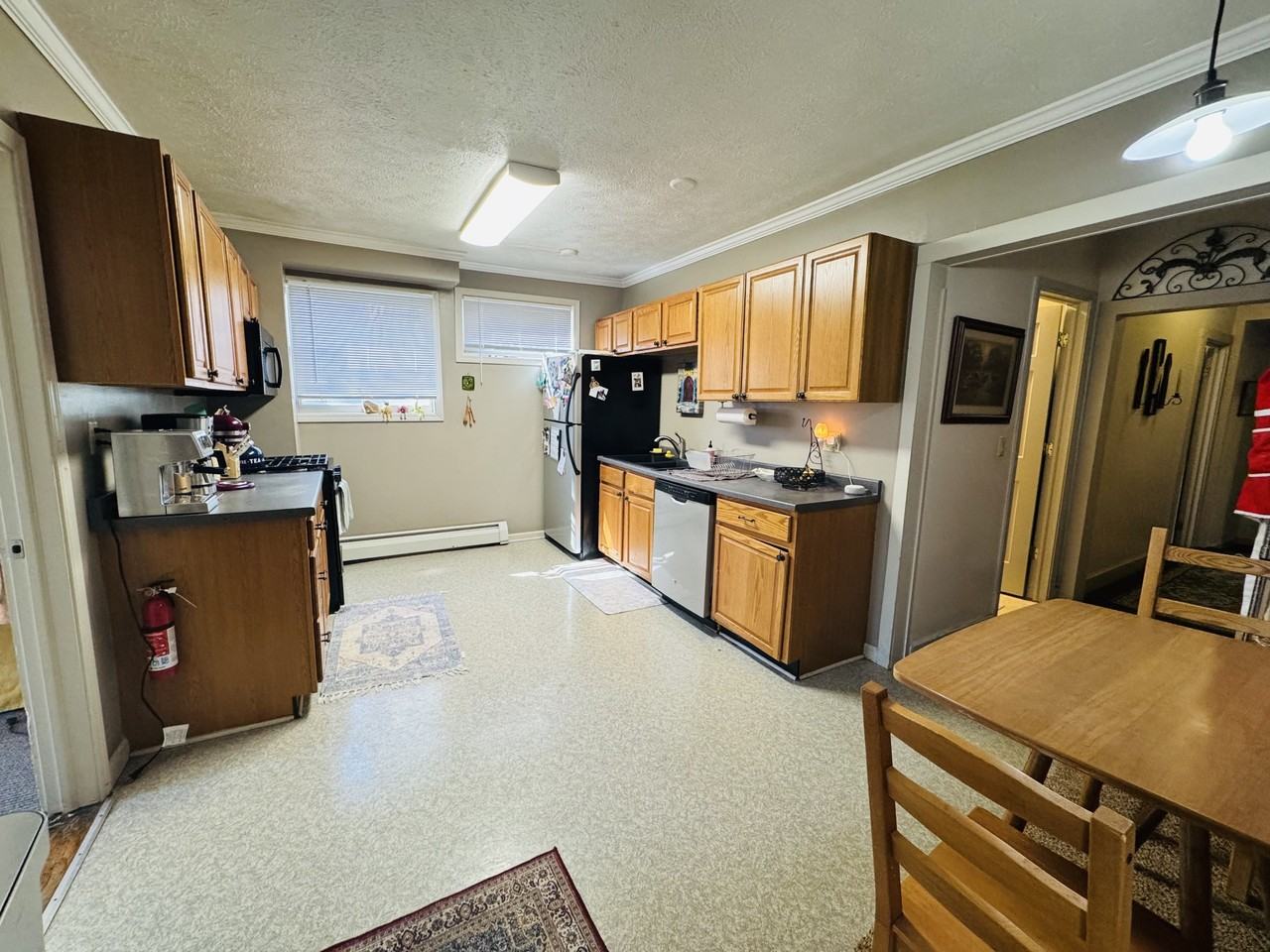 324 Center St #1 - Photo 2 of 25