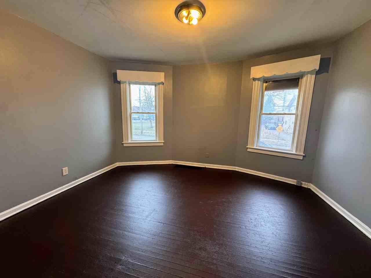 5 Lorimer Street #DOWN - Photo 2 of 6