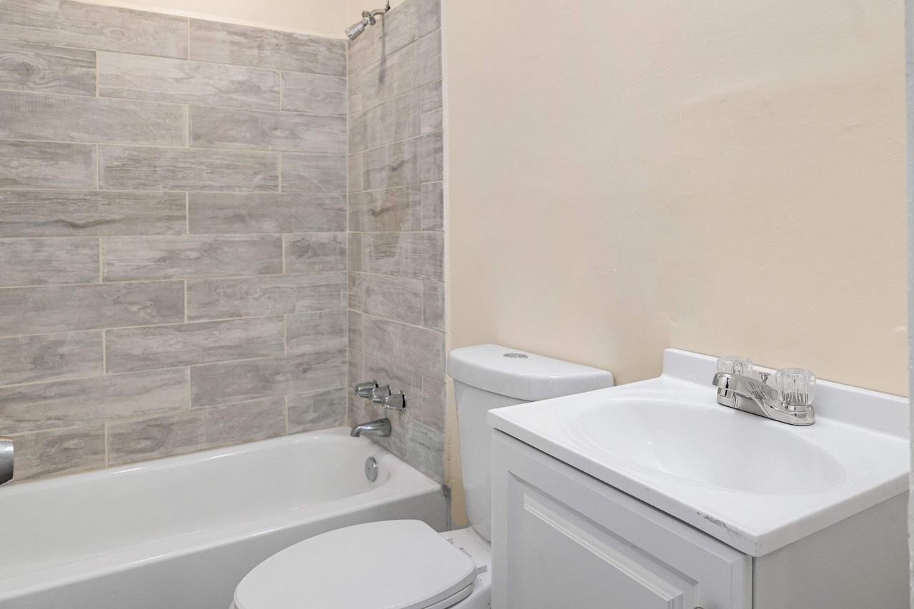 2869 Greenwood Avenue #1 - Photo 2 of 13