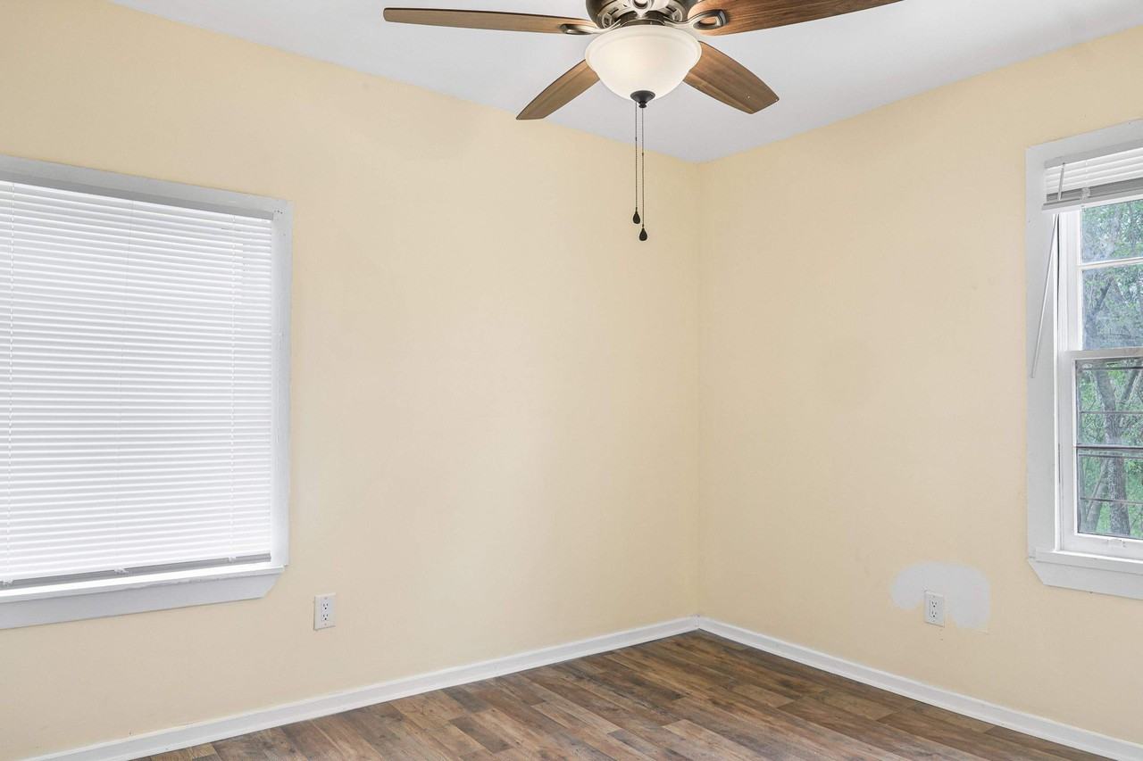 2869 Greenwood Avenue #1 - Photo 4 of 13