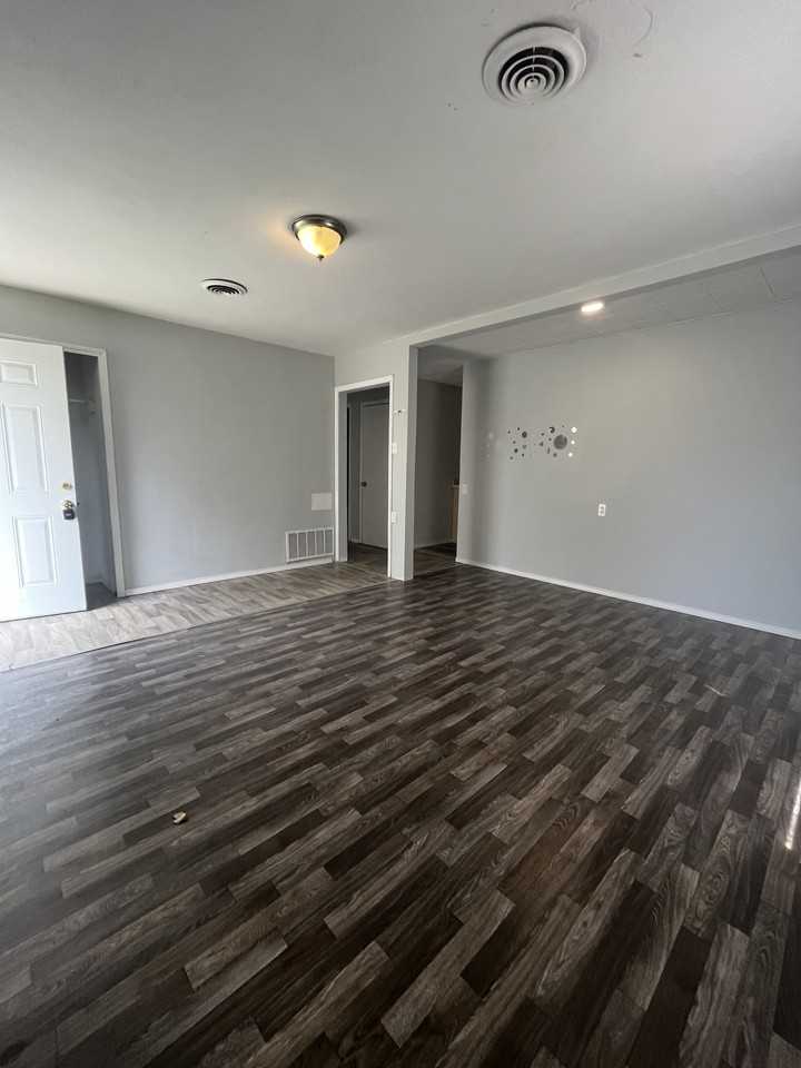 34 Louise Lane #1 - Photo 2 of 9