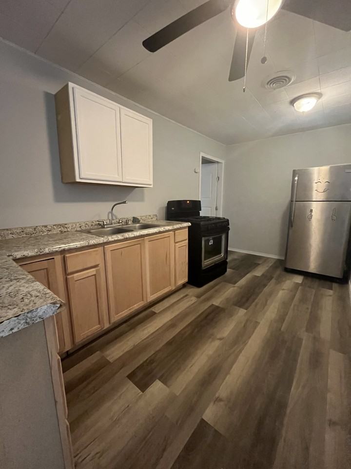 34 Louise Lane #1 - Photo 4 of 9