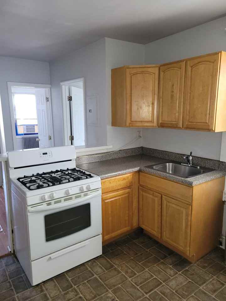 510 W Girard Ave #3 - Photo 4 of 9