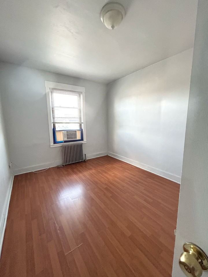 510 W Girard Ave #3 - Photo 6 of 9