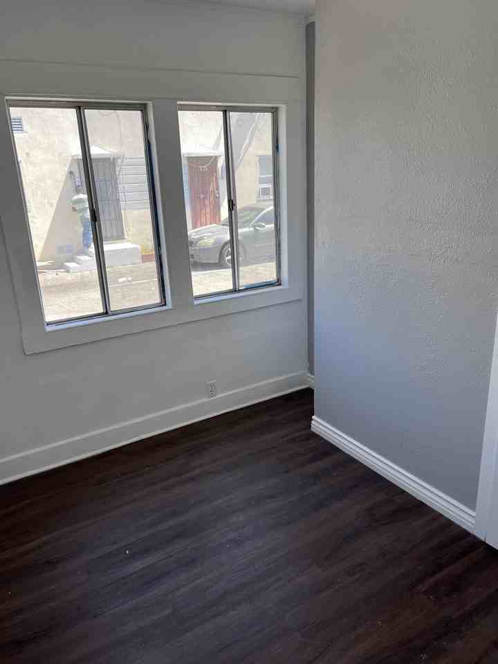 224 1/2 W F St #224-1-2 - Photo 2 of 7