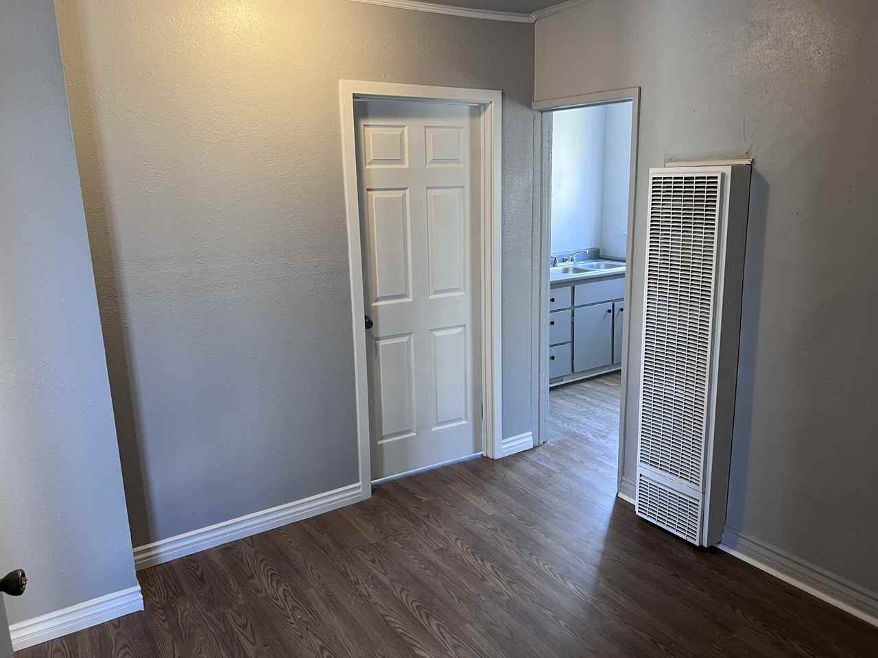 226 W F St #226 - Photo 2 of 5