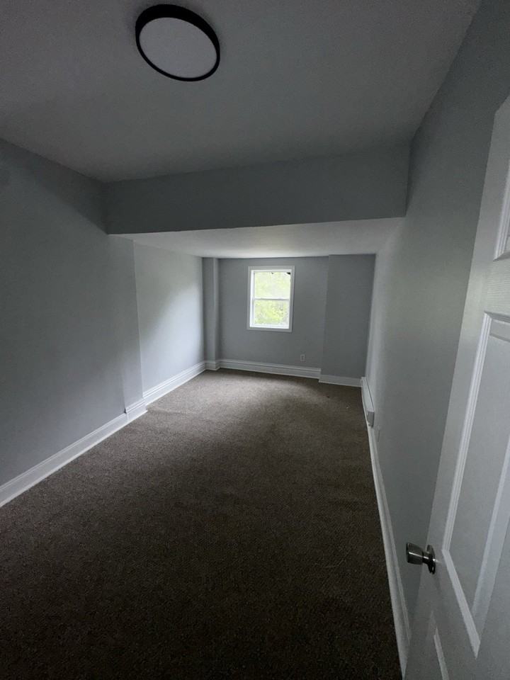 1009 Ellsworth Place #1 - Photo 6 of 10