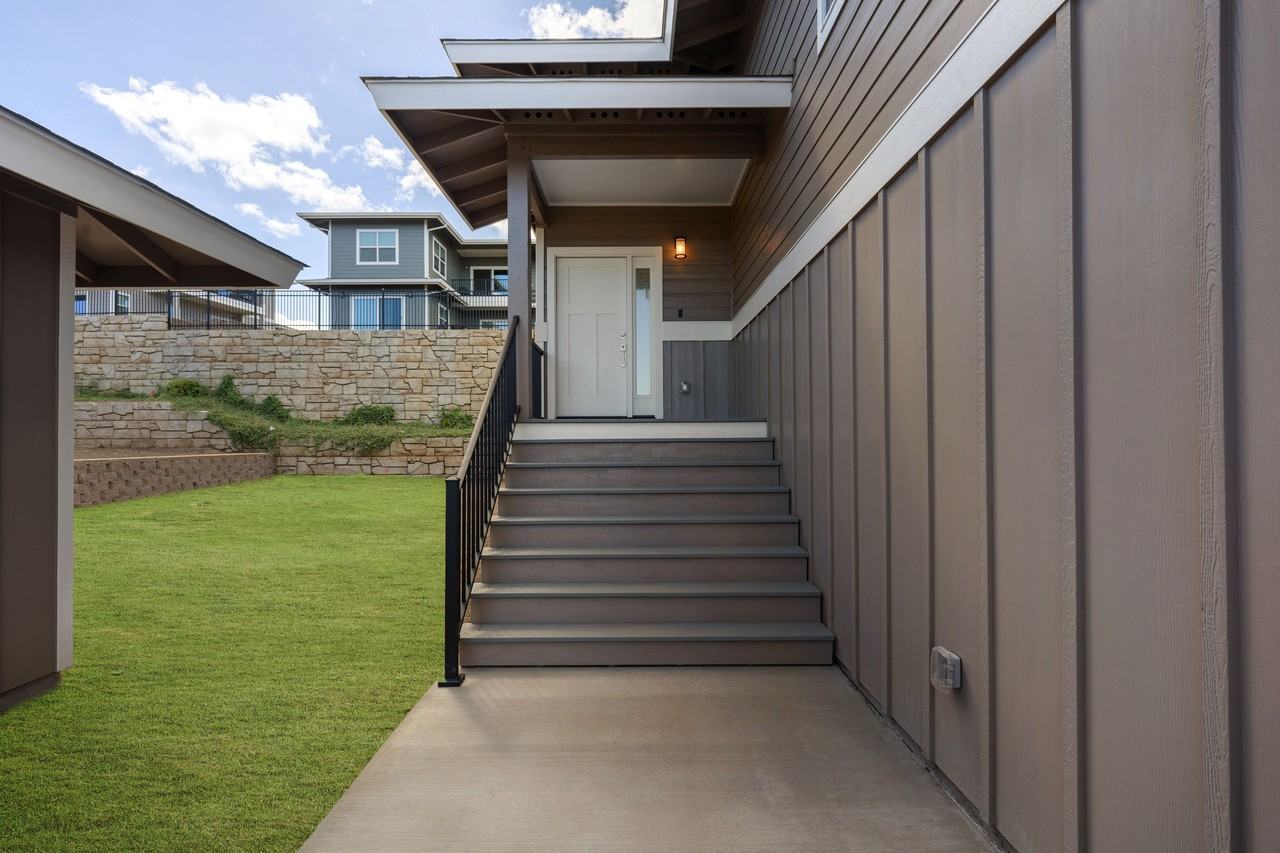 112 Olioli Street - Photo 4 of 36