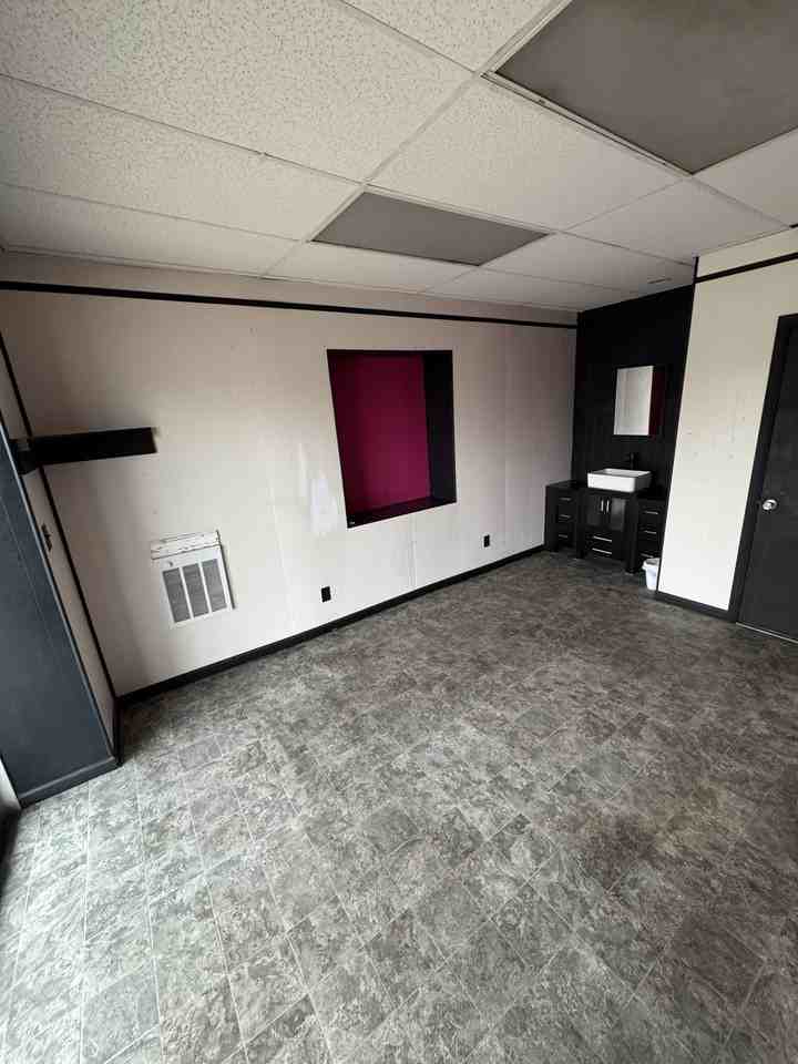 307 West Adams Street #1 - Photo 3 of 7