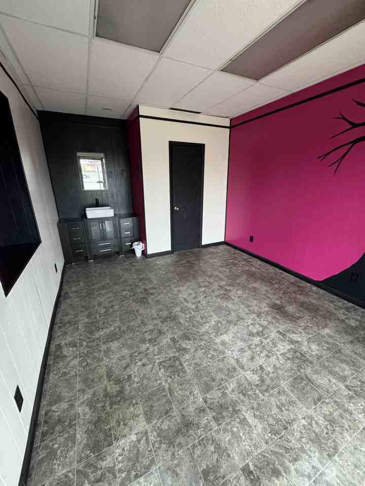 307 West Adams Street #1 - Photo 4 of 7