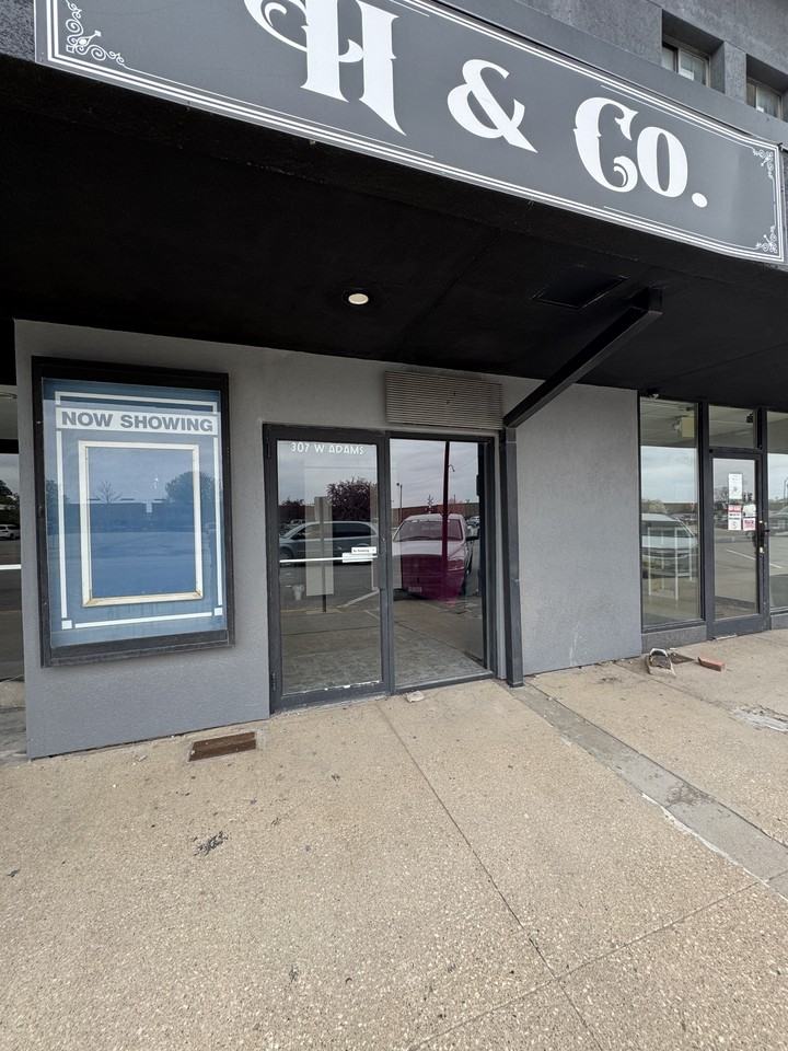 307 West Adams Street #1 - Photo 7 of 7