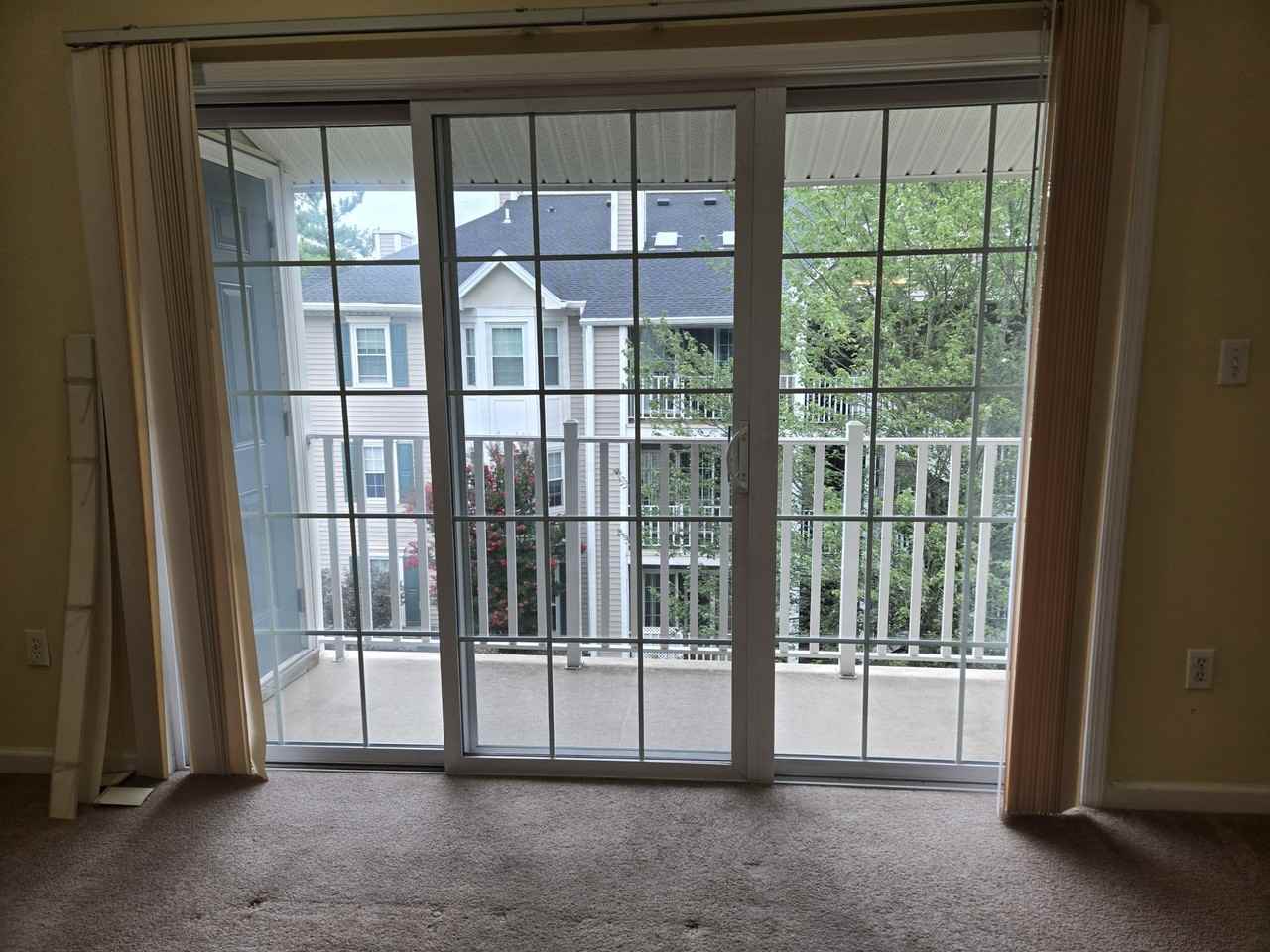 44 Dartmouth Way #1 - Photo 2 of 8