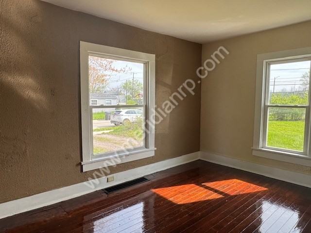 2922 Manford St #1 - Photo 4 of 13