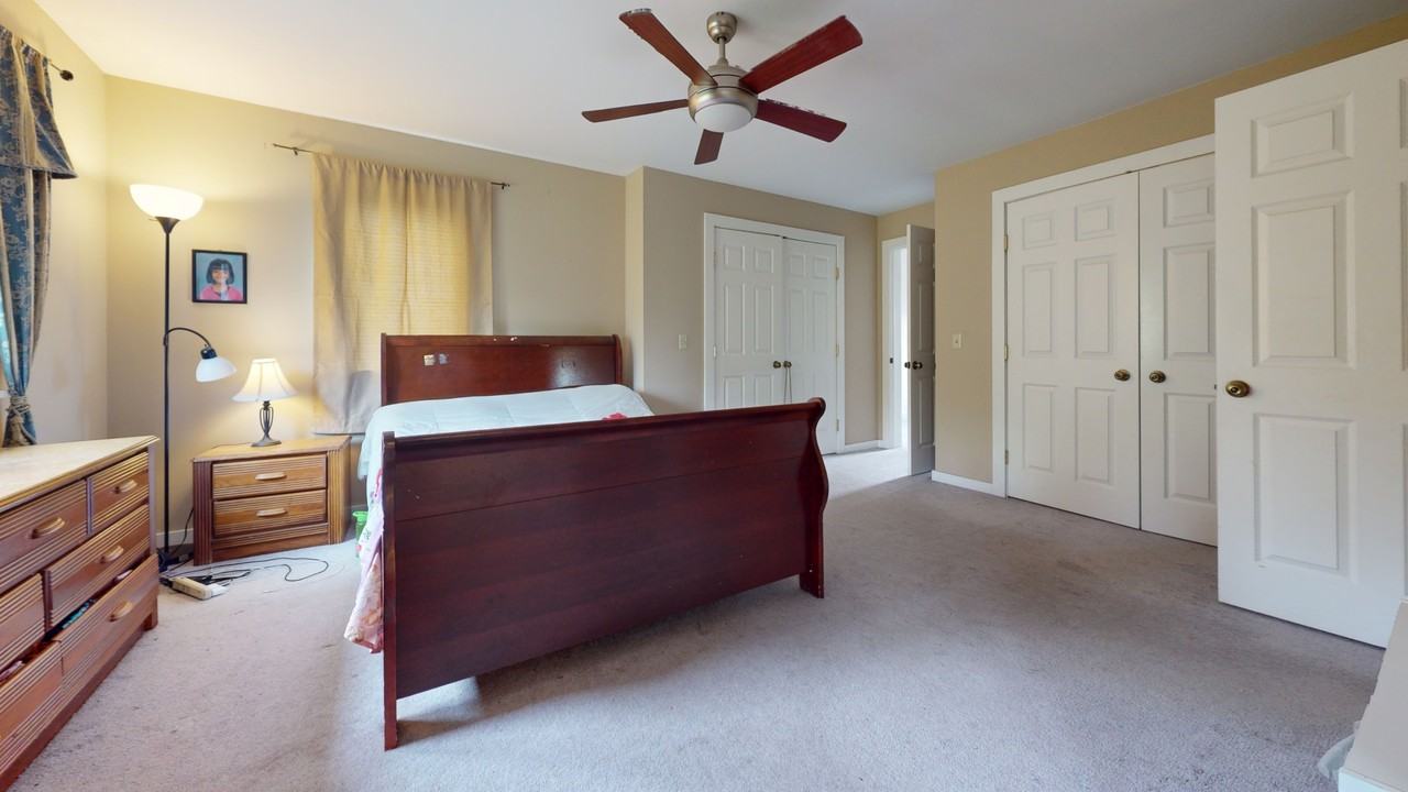 175 King Rd E #1 - Photo 5 of 11