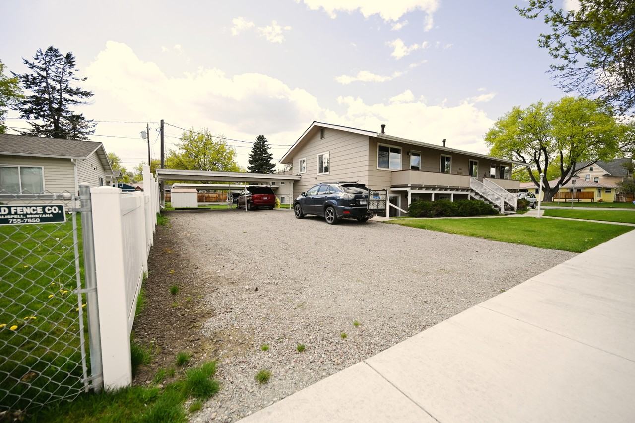 1104 3rd Ave W #5 - Photo 3 of 13