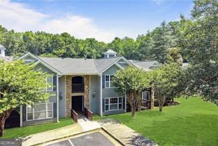 1002 Madison Lane SE - Photo 1 of 1