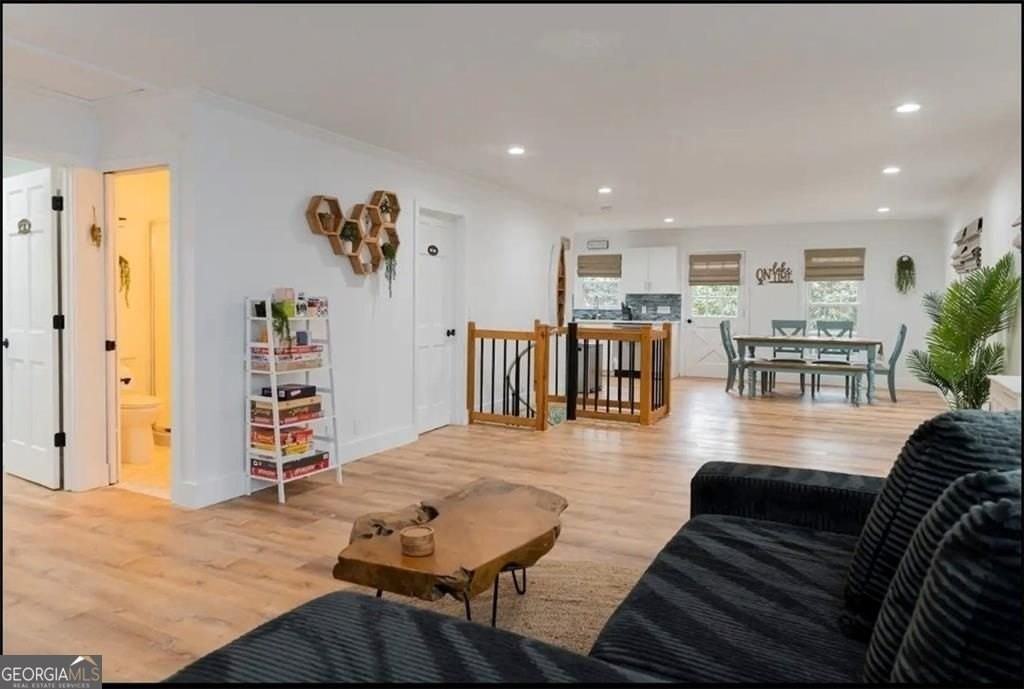 42 Wooding Place - Photo 4 of 31