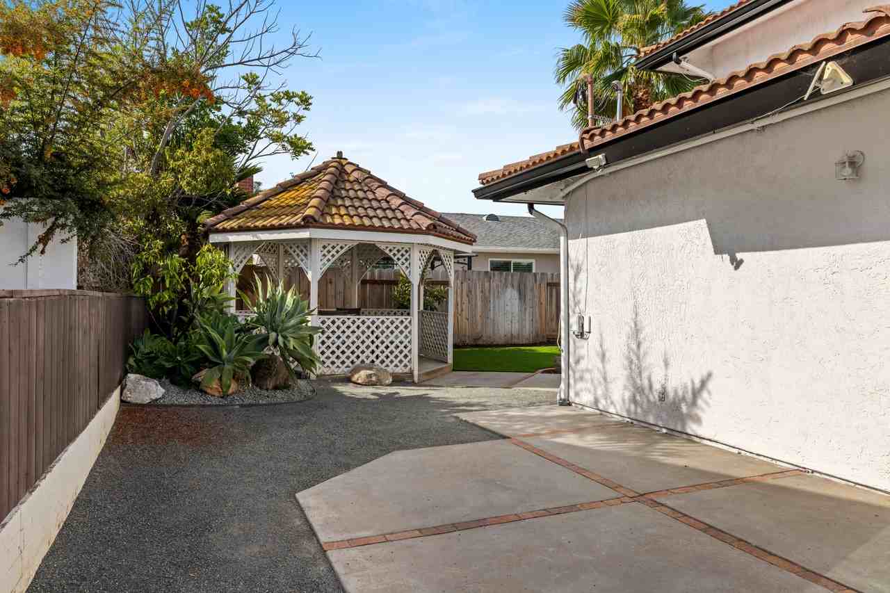 5115 Remington Rd #5115 - Photo 3 of 13