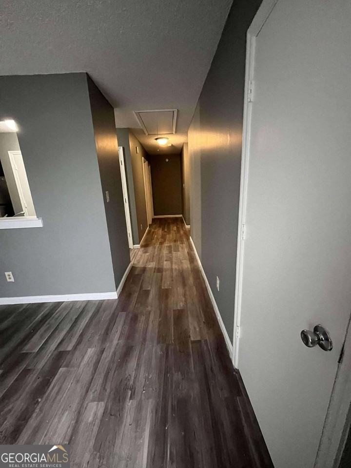 1445 Woodliff St - Photo 3 of 8