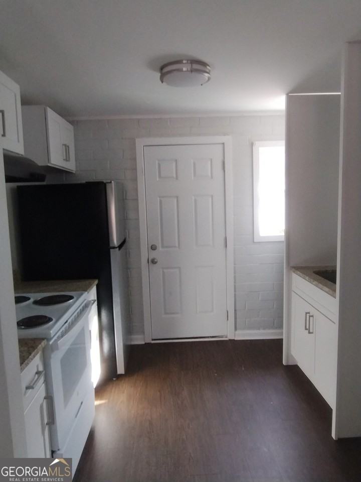 1112 Carroll St - Photo 4 of 5