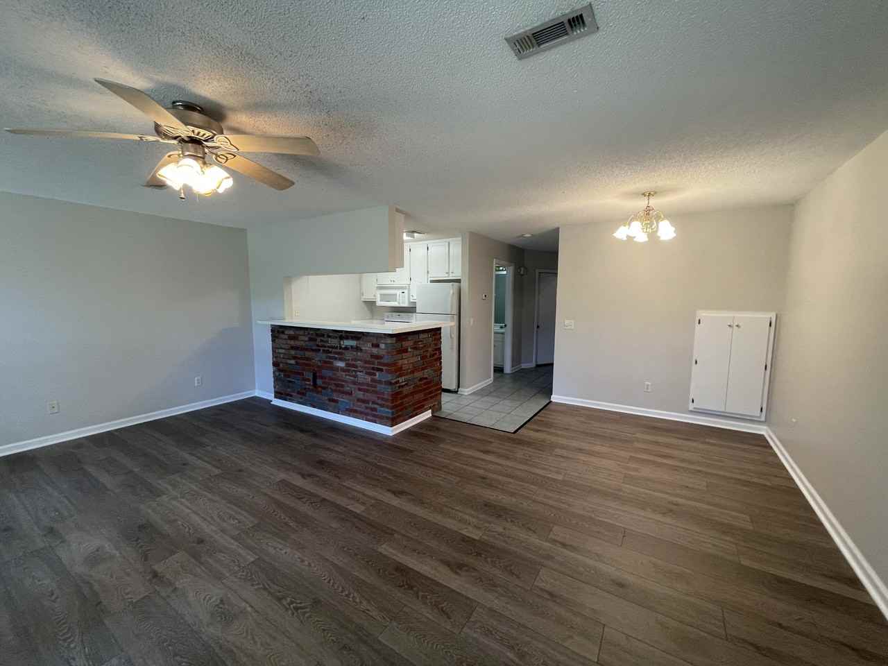112 Candle Brook Dr #1 - Photo 3 of 13