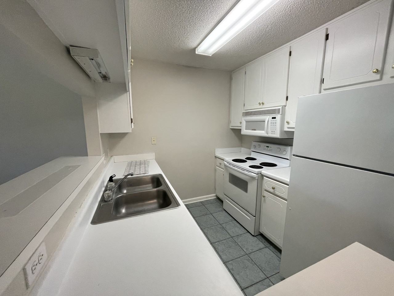 112 Candle Brook Dr #1 - Photo 5 of 13