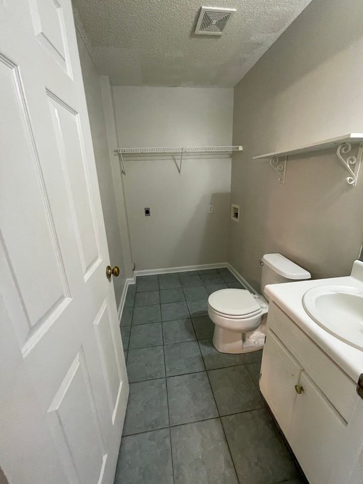 112 Candle Brook Dr #1 - Photo 6 of 13
